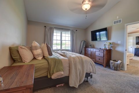 Tiny photo for 24335 Fulfs Road, Sterling, IL 61081 (MLS # 12633239)