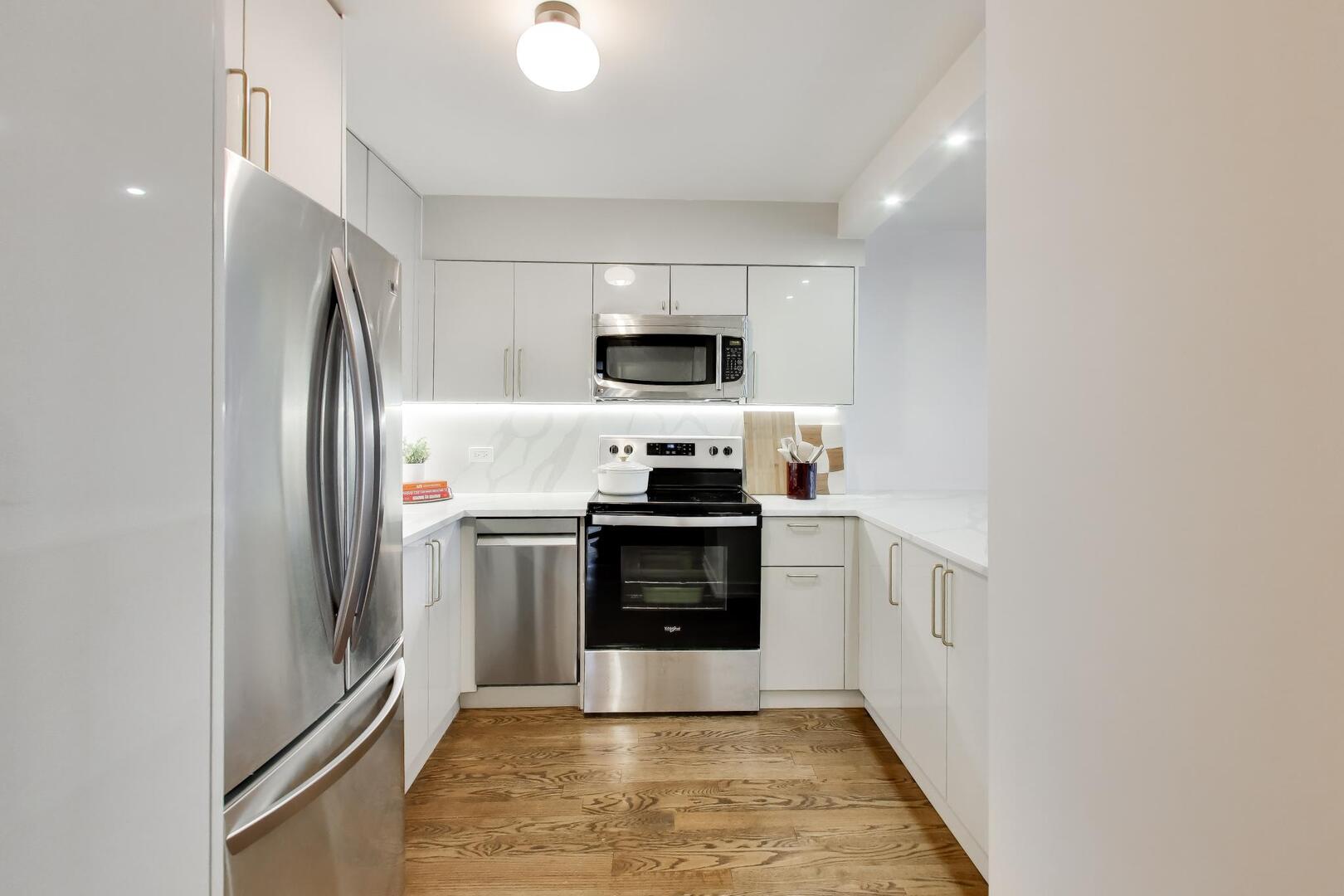 1560 N SANDBURG Terrace 1708