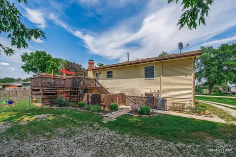 Tiny photo for 1623 Vale Street, Sandwich, IL 60548 (MLS # 12438180)