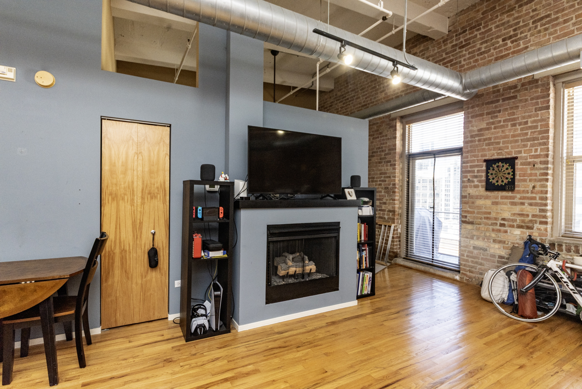 420 S CLINTON Street 805