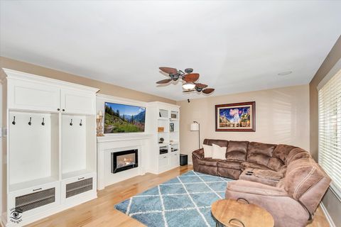 Tiny photo for 463 Bourbon Lane, Naperville, IL 60565 (MLS # 12472636)