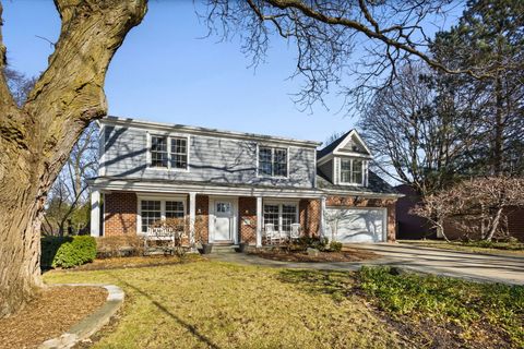 1419 Blackthorn Drive Glenview IL 60025