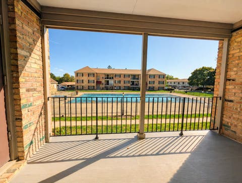 Tiny photo for 1724 Fayette Walk #F, Hoffman Estates, IL 60169 (MLS # 12665416)
