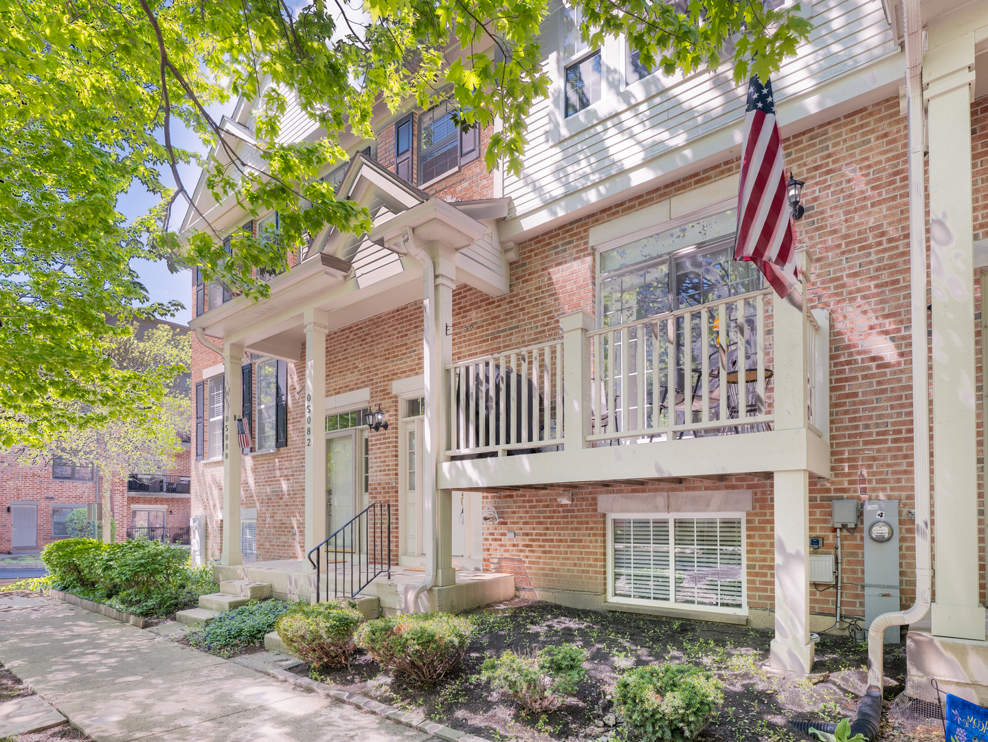 0S082 Lee Court