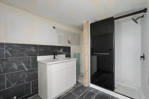 Tiny photo for 600 N Monticello Avenue, Chicago, IL 60624 (MLS # 12477718)