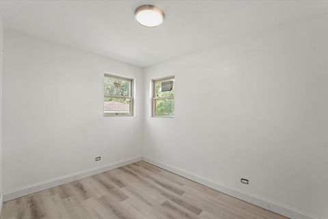Tiny photo for 600 N Monticello Avenue, Chicago, IL 60624 (MLS # 12477718)