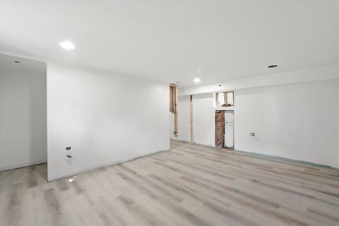Tiny photo for 600 N Monticello Avenue, Chicago, IL 60624 (MLS # 12477718)