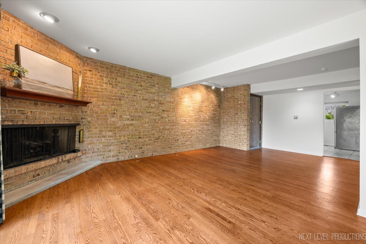 208 Kenston Court 208