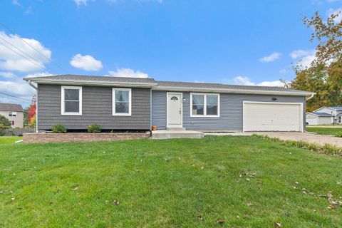 Photo of 400 S Collins Street, South Elgin, IL 60177 (MLS # 12504526)