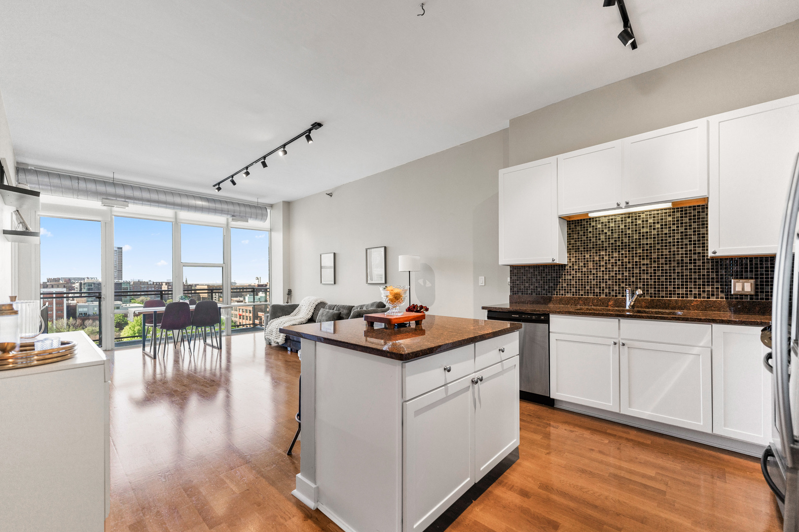 901 W Madison Street 901