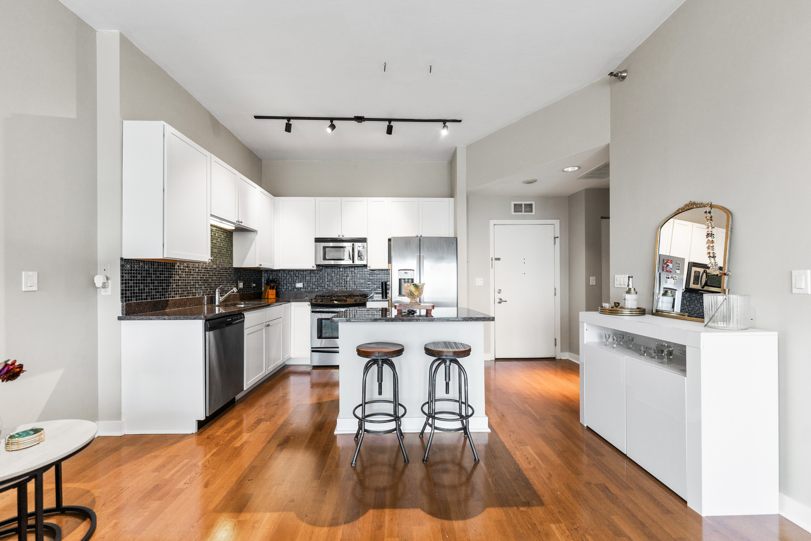 901 W Madison Street 901