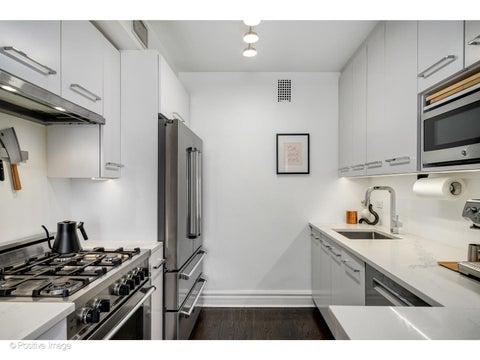 Tiny photo for 1255 N STATE Parkway #7B, Chicago, IL 60610 (MLS # 12678070)