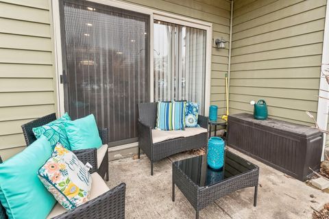 Tiny photo for 1565 Raymond Drive #101, Naperville, IL 60563 (MLS # 12590371)