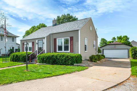 Photo of 207 W Franklin Street, Carlock, IL 61725 (MLS # 12655675)