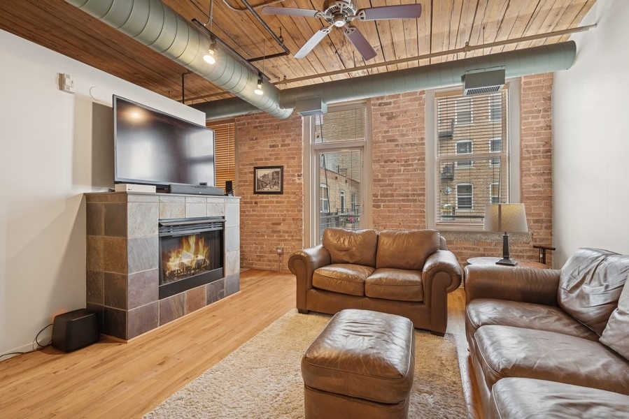 420 S Clinton Street 614A