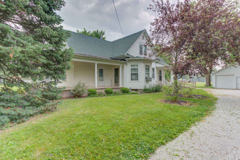 Tiny photo for 407 S Vine Street, Camargo, IL 61919 (MLS # 12384959)