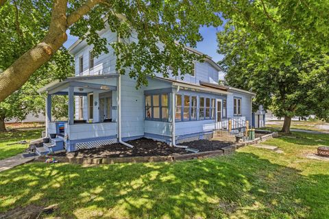 Tiny photo for 204 W Green Street, Farmer City, IL 61842 (MLS # 12678002)