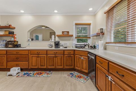 Tiny photo for 204 W Green Street, Farmer City, IL 61842 (MLS # 12678002)