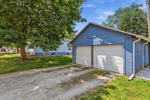 Tiny photo for 204 W Green Street, Farmer City, IL 61842 (MLS # 12678002)