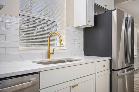 Tiny photo for 26 E 157th Street, South Holland, IL 60473 (MLS # 12689487)