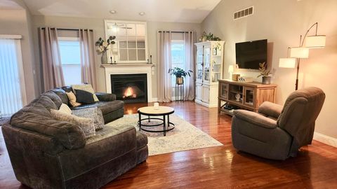 Tiny photo for 4800 Longfellow Drive, Springfield, IL 62711 (MLS # 12602843)