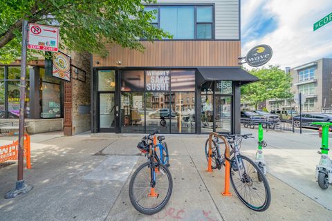 1858 N Western Avenue Chicago IL 60647