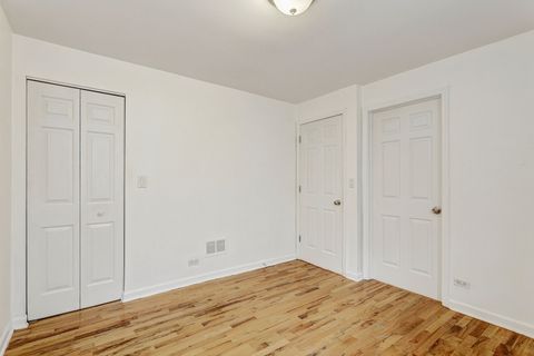 Tiny photo for 2751 N Campbell Avenue #2, Chicago, IL 60647 (MLS # 12611131)
