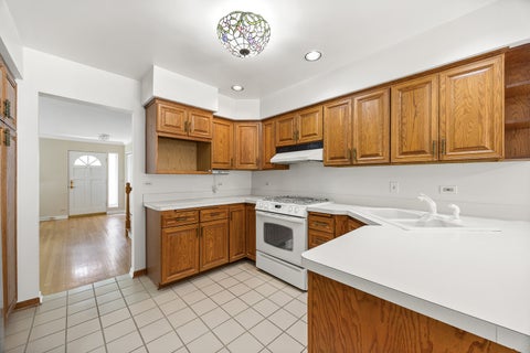 Tiny photo for 2922 Sunnyside Avenue, Westchester, IL 60154 (MLS # 12692876)