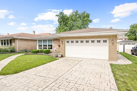Tiny photo for 2922 Sunnyside Avenue, Westchester, IL 60154 (MLS # 12692876)