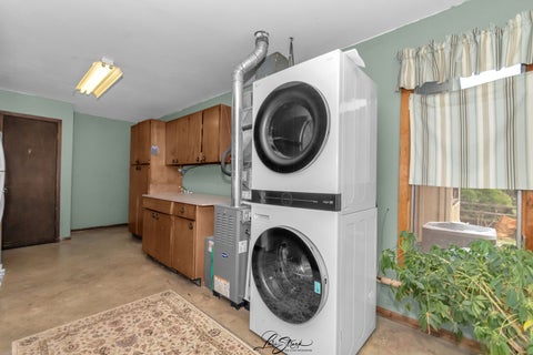 Tiny photo for 10S073 Clarendon Hills Road, Willowbrook, IL 60527 (MLS # 12774469)
