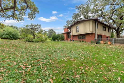 Tiny photo for 10S073 Clarendon Hills Road, Willowbrook, IL 60527 (MLS # 12774469)