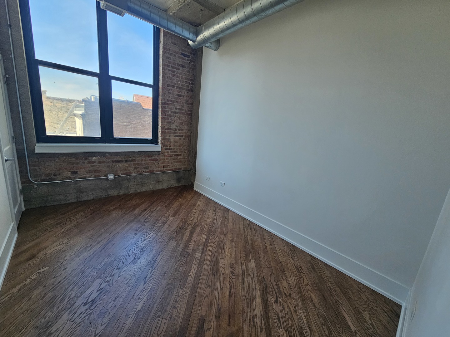 221 E Cullerton Street 401