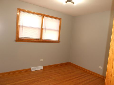 Tiny photo for 5820 S Rutherford Avenue, Chicago, IL 60638 (MLS # 12508269)
