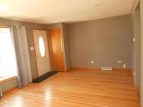 Tiny photo for 5820 S Rutherford Avenue, Chicago, IL 60638 (MLS # 12508269)