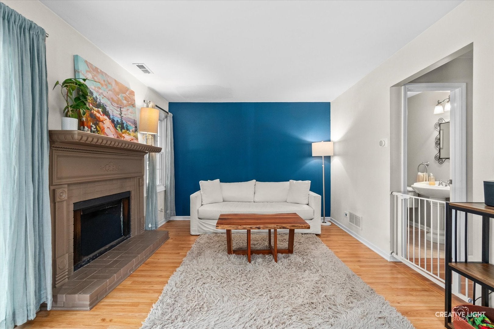 2S701 Timber Drive 701