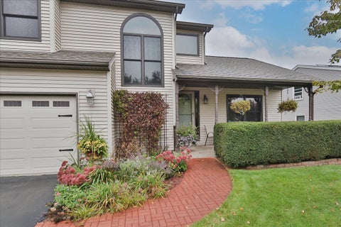 Tiny photo for 10616 Carl Street, Huntley, IL 60142 (MLS # 12785663)