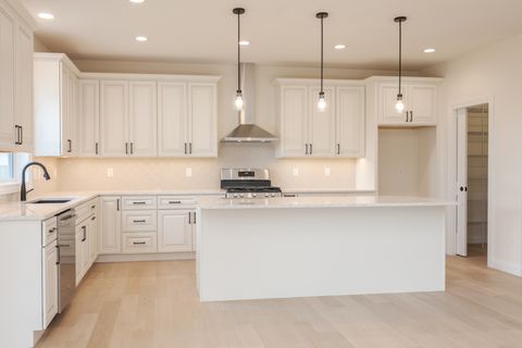 Tiny photo for 1313 Woodbine Road, Bloomington, IL 61704 (MLS # 12422217)