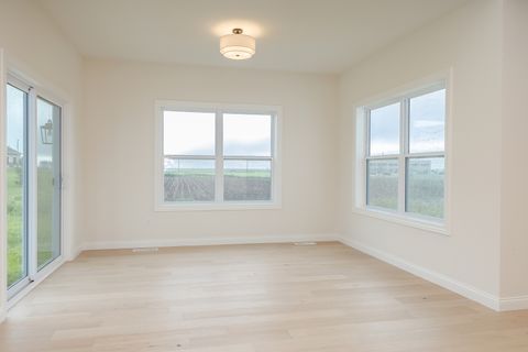 Tiny photo for 1313 Woodbine Road, Bloomington, IL 61704 (MLS # 12422217)