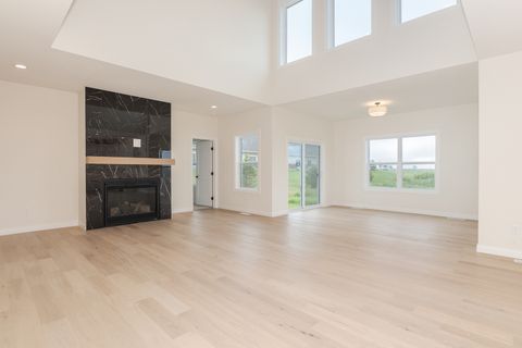 Tiny photo for 1313 Woodbine Road, Bloomington, IL 61704 (MLS # 12422217)