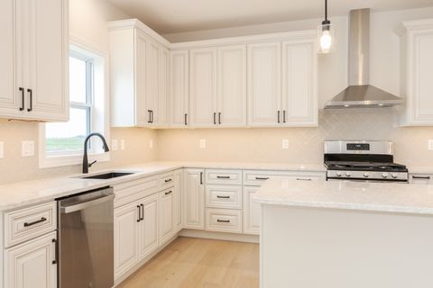 Tiny photo for 1313 Woodbine Road, Bloomington, IL 61704 (MLS # 12422217)