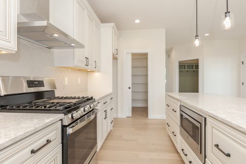 Tiny photo for 1313 Woodbine Road, Bloomington, IL 61704 (MLS # 12422217)