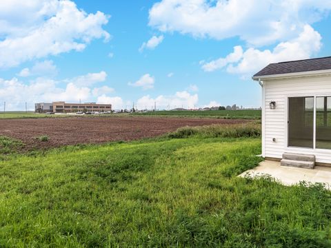 Tiny photo for 1313 Woodbine Road, Bloomington, IL 61704 (MLS # 12422217)