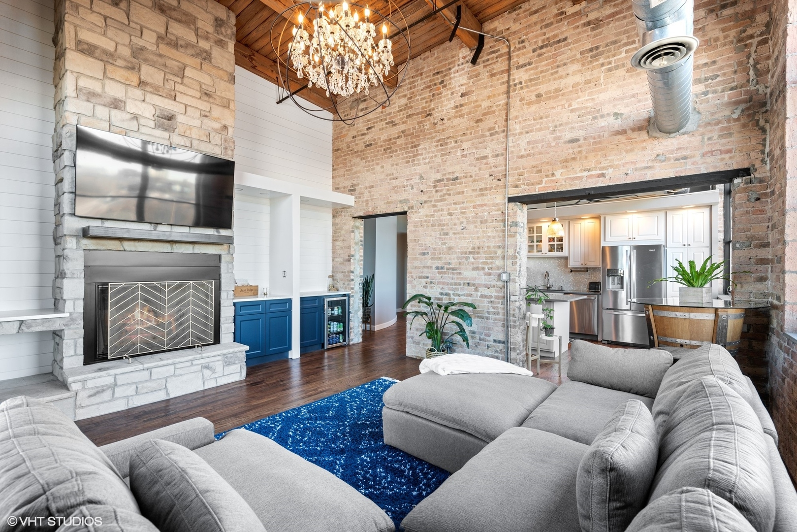 1259 N WOOD Street 401