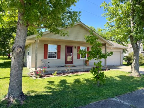 Photo of 101 A S State Street, Danvers, IL 61732 (MLS # 12665450)
