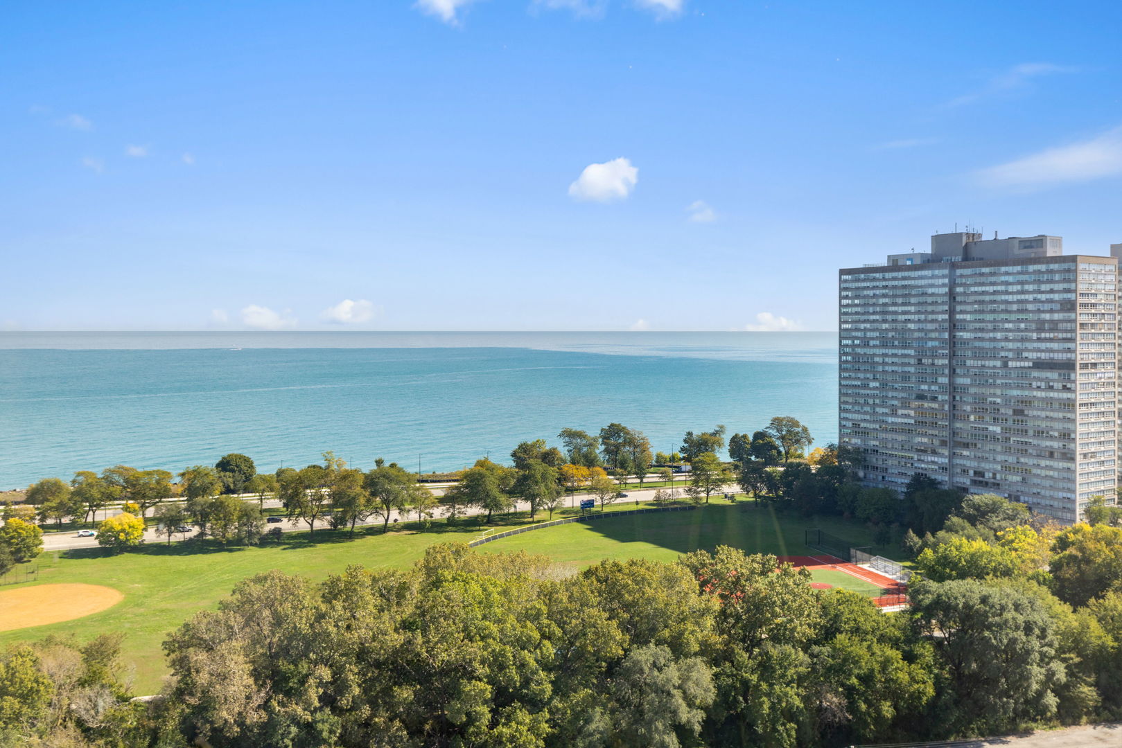 4800 S Lake Park Avenue 2102