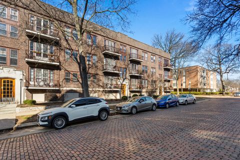 Tiny photo for 307 N Prairie Street #3, Champaign, IL 61820 (MLS # 12609380)