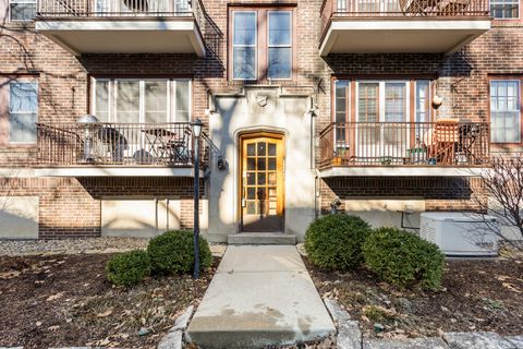 Tiny photo for 307 N Prairie Street #3, Champaign, IL 61820 (MLS # 12609380)