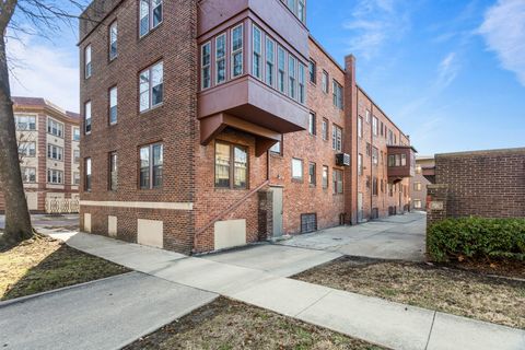 Tiny photo for 307 N Prairie Street #3, Champaign, IL 61820 (MLS # 12609380)