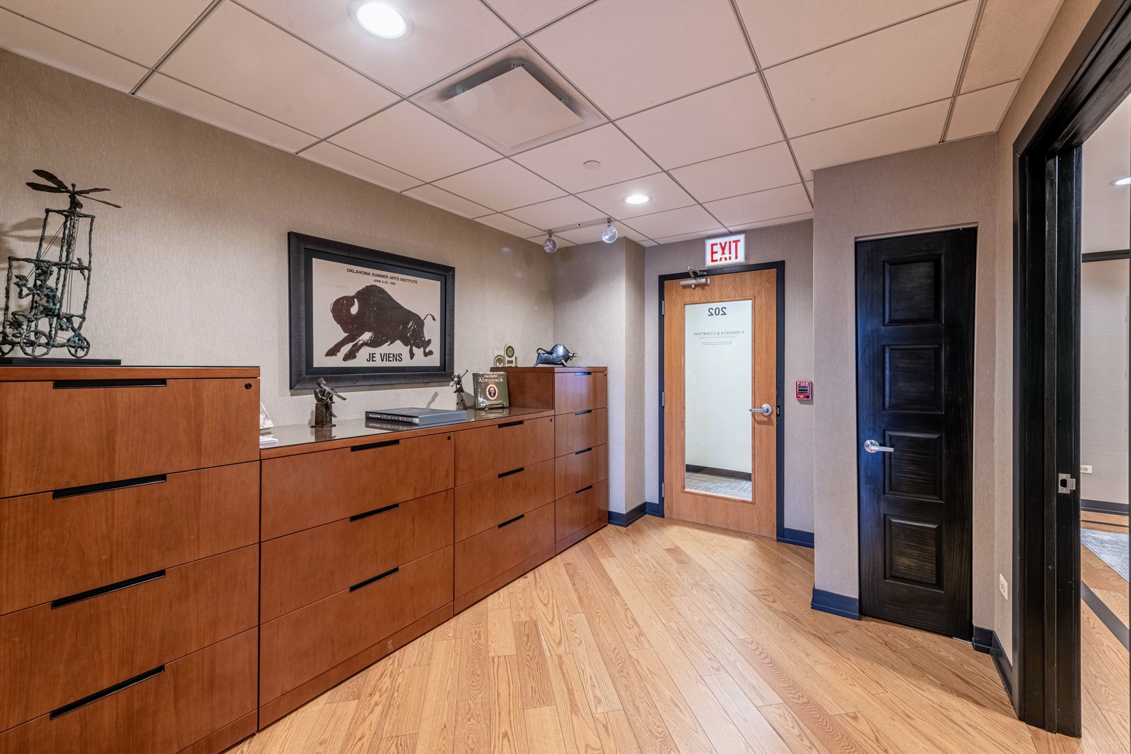 25 E Main Street 202