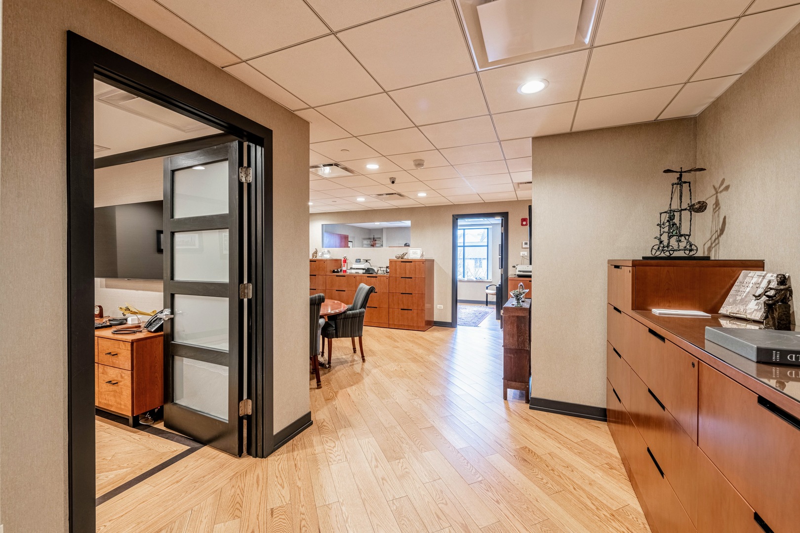 25 E Main Street 202